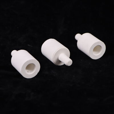 Dielektrische Konstante 6 bis 7 Fortgeschrittenes Mullite-Keramikum mit hoher Wärmeschlagfestigkeit und mechanischer Festigkeit für Industriezwecke