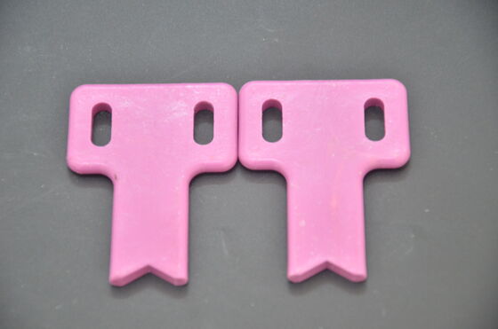 Härte 9 Mohs Aluminiumoxidkeramik mit Isolationswiderstand über 1012 Ohm cm und Druckfestigkeit über 3000 MPa für Präzisionsinstrumente